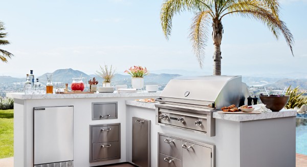 outdoor kitchen essentials